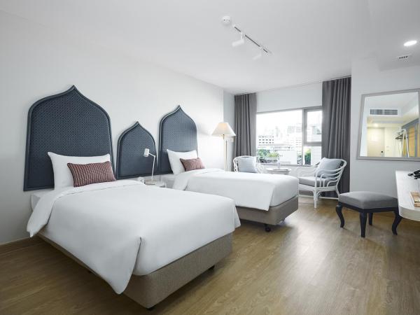 56 Surawong Hotel Bangkok : photo 1 de la chambre chambre lits jumeaux confortable