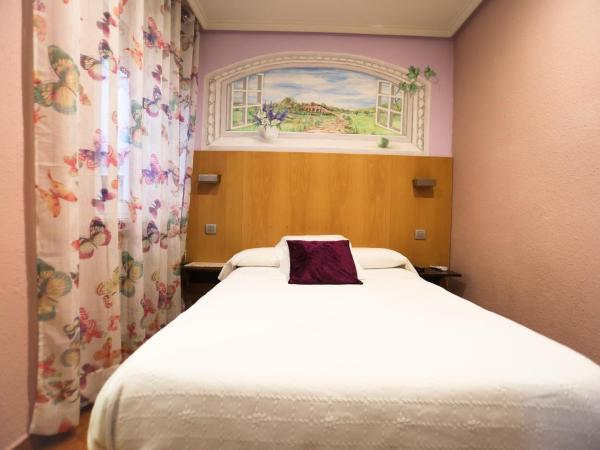 Hostal Goya Suites : photo 3 de la chambre chambre simple