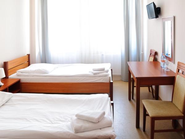 Baza Hotelowa Bobrowiecka 9 : photo 2 de la chambre chambre lits jumeaux Économique