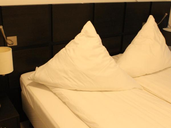 Lovely Studio Cologne West - Neues Momomotel : photo 7 de la chambre chambre double supérieure