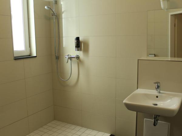 Lovely Studio Cologne West - Neues Momomotel : photo 10 de la chambre chambre double supérieure