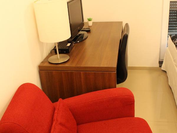 Lovely Studio Cologne West - Neues Momomotel : photo 6 de la chambre chambre double