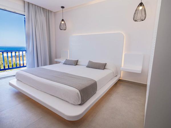 Aeolos Resort : photo 5 de la chambre aile lumière naturelle - chambre double - vue sur mer