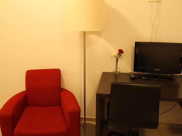 Lovely Studio Cologne West - Neues Momomotel : photo 5 de la chambre chambre double Économique