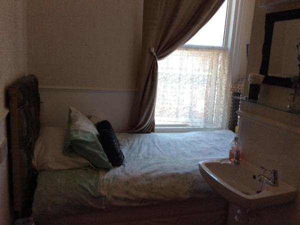 Mayfair Hotel : photo 3 de la chambre chambre simple avec douche