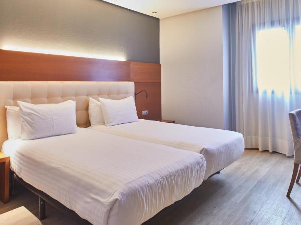 Silken Coliseum : photo 2 de la chambre chambre double ou lits jumeaux standard