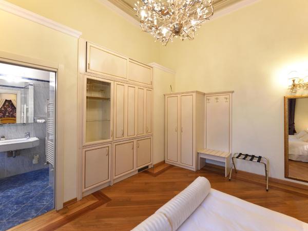 Relais La Corte di Cloris : photo 6 de la chambre suite 1 chambre avec canapé-lit