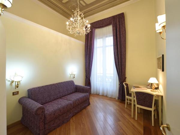Relais La Corte di Cloris : photo 9 de la chambre suite 1 chambre avec canapé-lit