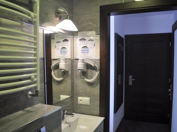 Villa Karpacz : photo 7 de la chambre chambre triple avec balcon