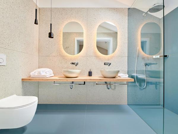 Ribarska Koliba Resort : photo 8 de la chambre suite avec balcon - vue sur mer