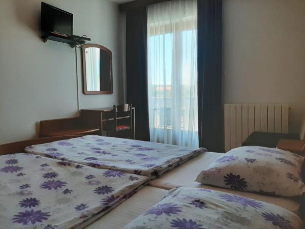 Guest House Katarina : photo 1 de la chambre chambre double