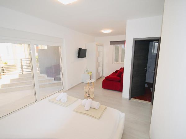 Dubrovnik Icy Guest House : photo 9 de la chambre chambre double supérieure avec terrasse