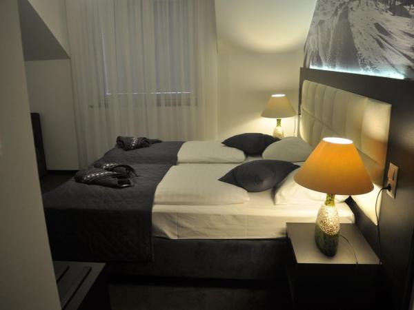 Villa Karpacz : photo 2 de la chambre chambre triple avec balcon