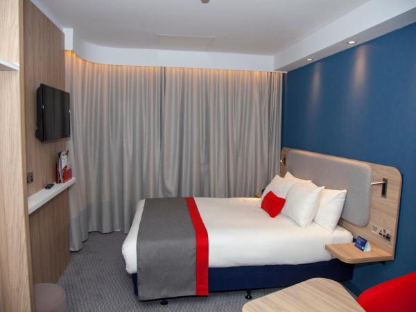 Holiday Inn Express Cardiff Bay, an IHG Hotel : photo 4 de la chambre chambre lits jumeaux pour personnes  mobilit rduite