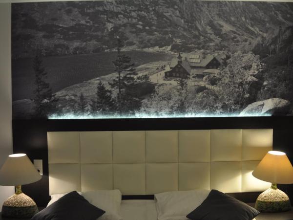 Villa Karpacz : photo 3 de la chambre chambre triple avec balcon