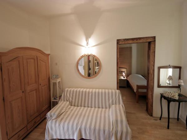 Guesthouse Lessi : photo 4 de la chambre studio avec balcon 