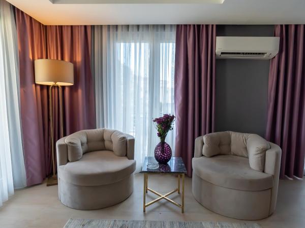 Malta Bosphorus Hotel : photo 4 de la chambre chambre double deluxe avec balcon - vue sur mer