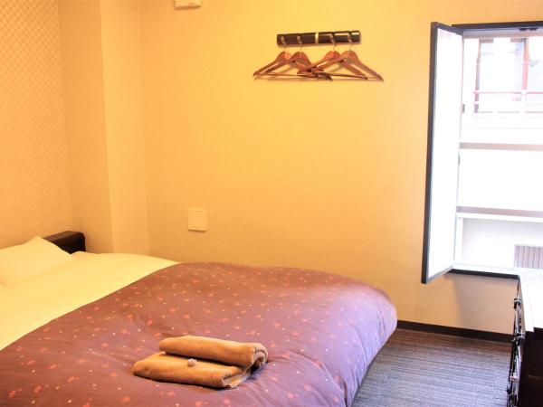 K's House Tokyo Oasis - Quality Hostel in Asakusa : photo 2 de la chambre chambre double avec douche