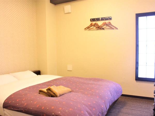 K's House Tokyo Oasis - Quality Hostel in Asakusa : photo 1 de la chambre chambre double avec douche