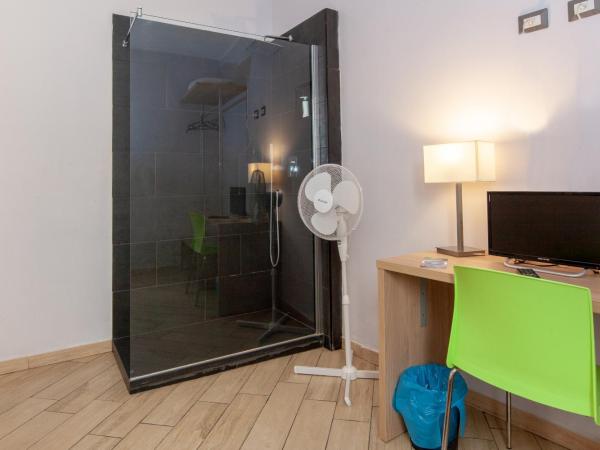 Hotel Genziana : photo 3 de la chambre chambre double avec salle de bains privative extérieure