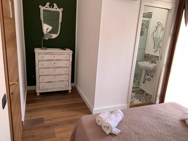 Cialoma B&B : photo 7 de la chambre chambre double avec salle de bains privative