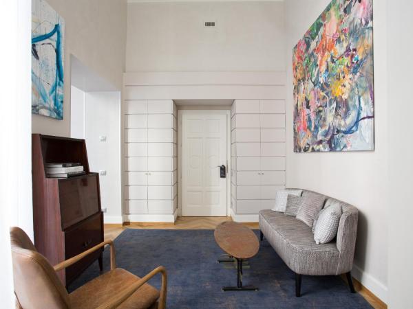 Galleria Vik Milano - Townhouse Galleria - Small Luxury Hotels of the World : photo 6 de la chambre suite avec cour
