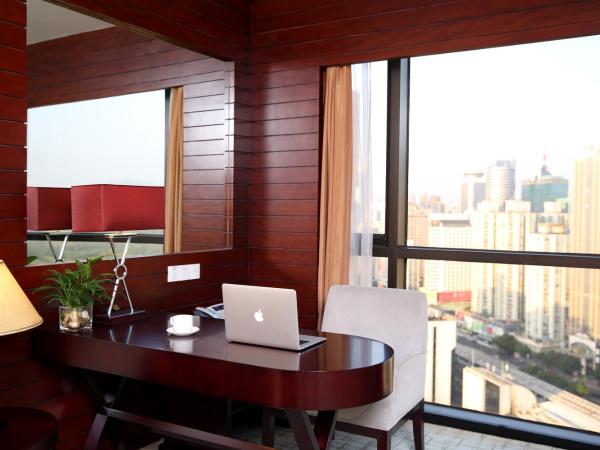 Shenzhen Best Western Felicity Hotel, Luohu Railway Station : photo 2 de la chambre suite exécutive