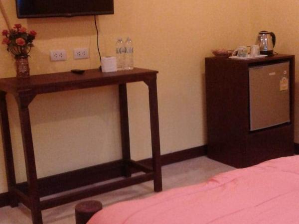 Sapparot Bar & Bungalows : photo 6 de la chambre chambre lit king-size deluxe