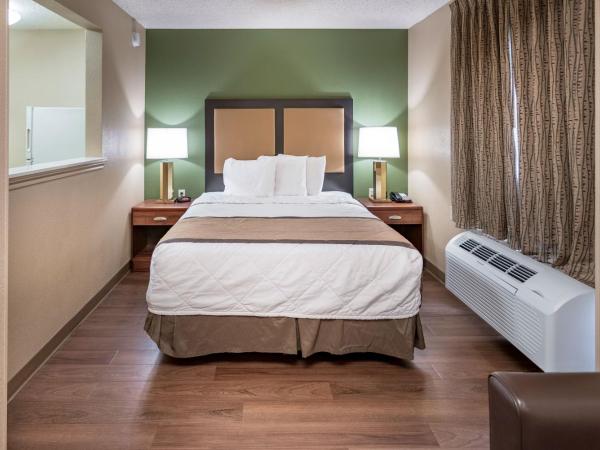 Extended Stay America Suites - Oklahoma City - Northwest : photo 7 de la chambre studio de luxe avec 1 lit queen-size - non-fumeurs