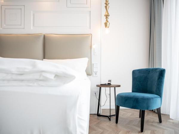 Hotel Indigo Dresden - Wettiner Platz, an IHG Hotel : photo 4 de la chambre suite lit queen-size