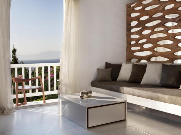 Belvedere Mykonos - Main Hotel - The Leading Hotels of the World : photo 4 de la chambre suite panoramique - vue spectaculaire sur mer