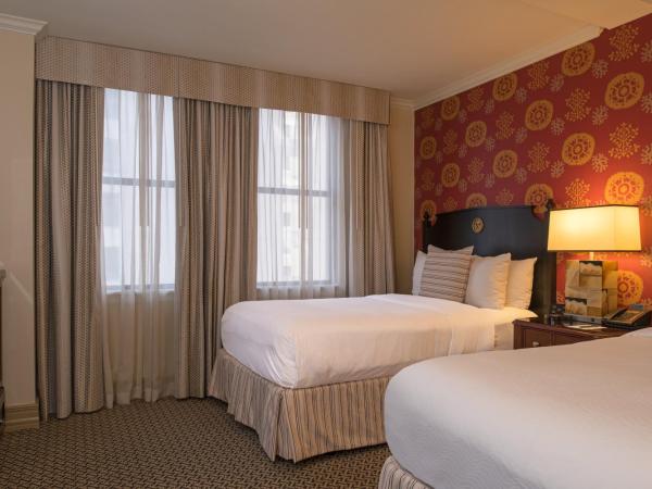 The Stephen F Austin Royal Sonesta Hotel : photo 2 de la chambre chambre deluxe avec 2 lits doubles