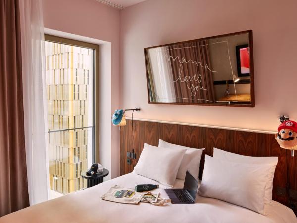 Mama Shelter Luxembourg : photo 3 de la chambre chambre double moyenne - maman