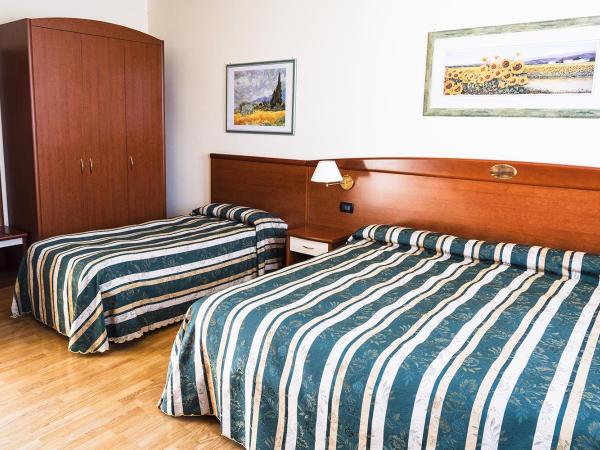 Agriturismo il Cascinale : photo 2 de la chambre chambre triple