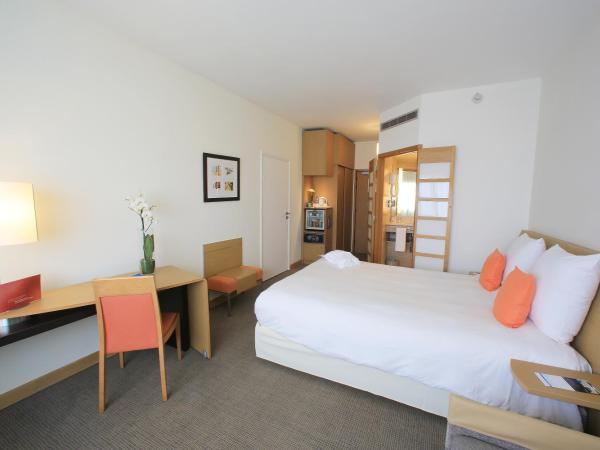 Novotel Casablanca City Center : photo 2 de la chambre chambre standard - 1 lit queen-size et canapé