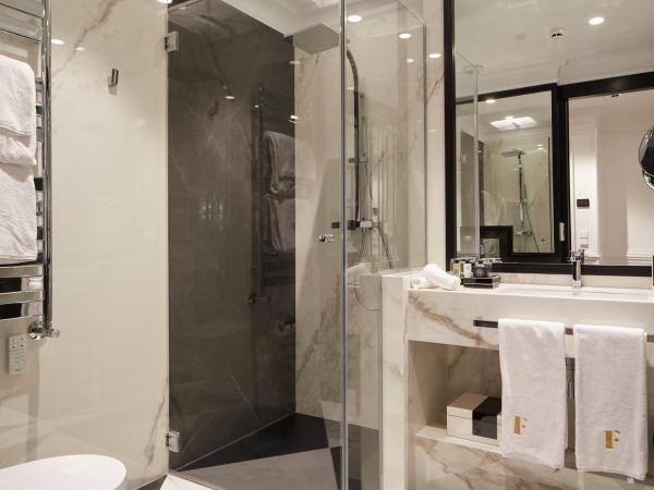 Hotel Boutique Villa Favorita : photo 8 de la chambre chambre double avec vue panoramique sur la mer