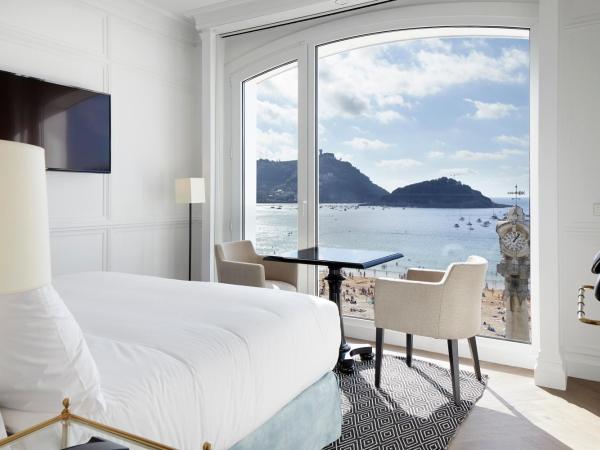 Hotel Boutique Villa Favorita : photo 1 de la chambre chambre double avec vue panoramique sur la mer