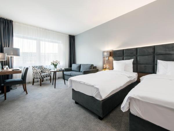 DB Hotel Wrocław : photo 1 de la chambre chambre lits jumeaux premium
