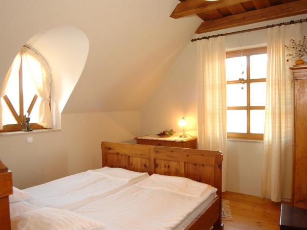 Koczor Winery & Guesthouse : photo 6 de la chambre chambre double