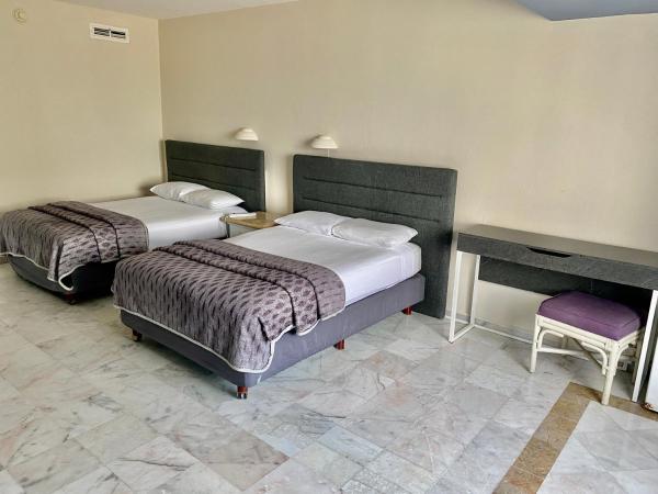 Condo in Ocean Front Resort : photo 7 de la chambre appartement deluxe
