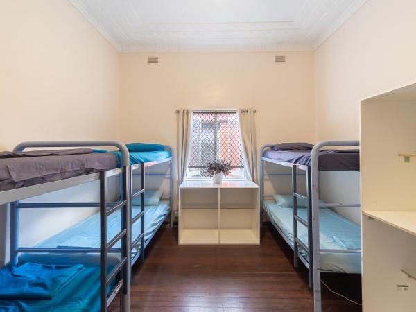 myOZexp Aberdeen Lodge : photo 5 de la chambre lit dans dortoir pour femmes de 4 lits