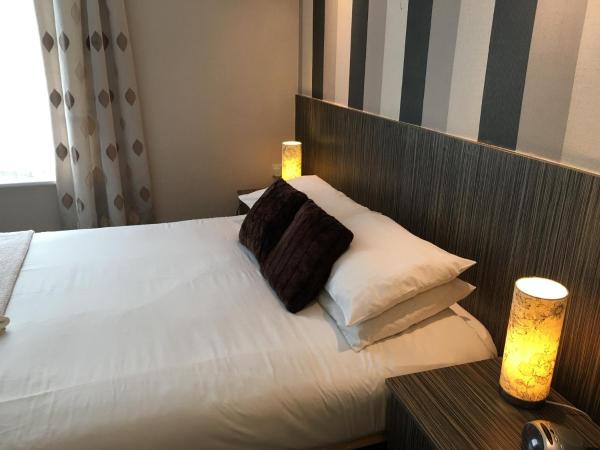 Glenheath Hotel : photo 8 de la chambre chambre quadruple