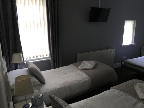 Glenheath Hotel : photo 3 de la chambre chambre triple