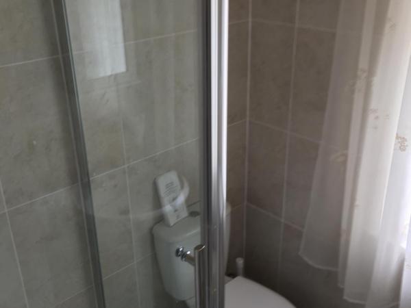 Glenheath Hotel : photo 9 de la chambre chambre triple