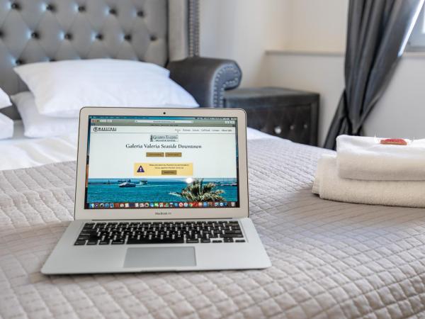 Galeria Valeria Seaside Downtown - MAG Quaint & Elegant Boutique Hotels : photo 4 de la chambre chambre de luxe - vue sur mer et loggia