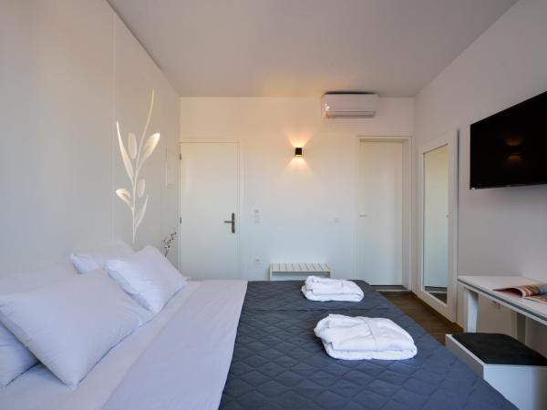 Elia Portou Luxury Residence : photo 2 de la chambre chambre classique avec hammam