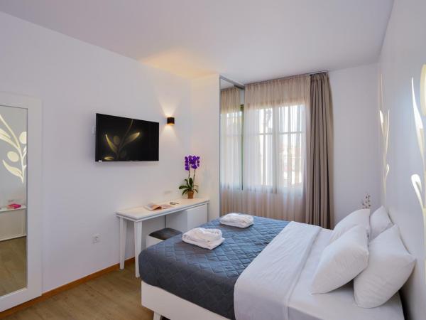 Elia Portou Luxury Residence : photo 3 de la chambre chambre classique avec hammam