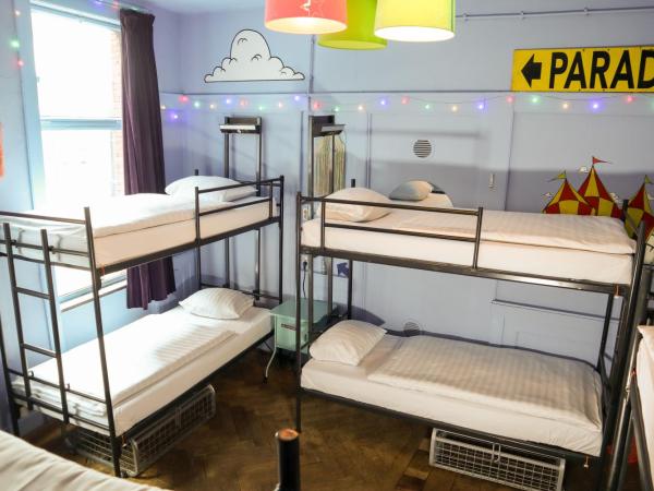 Hostel ROOM Rotterdam : photo 3 de la chambre lit dans dortoir pour femmes de 6 lits