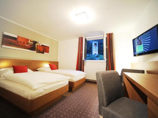 Seehof Innsbruck : photo 6 de la chambre chambre lits jumeaux