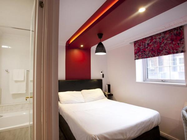 St James Hotel; BW Premier Collection : photo 5 de la chambre petite chambre simple avec lit double